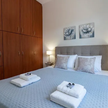 GG Αpartment 3* Leonídion